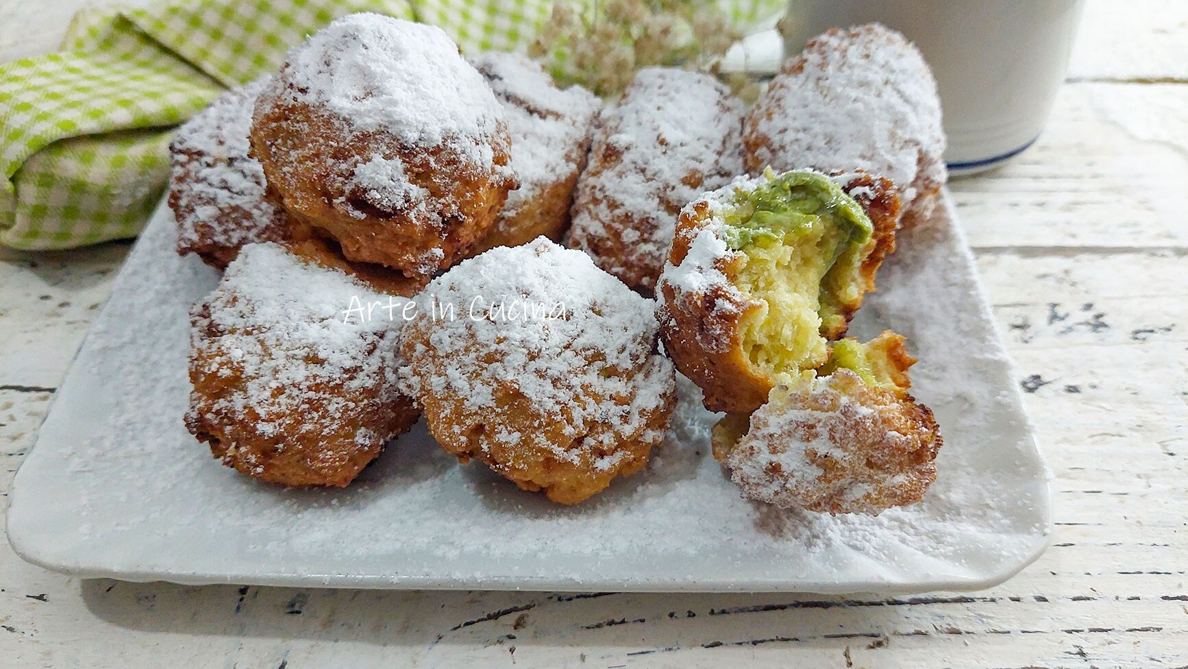 BEIGNETS au PISTACHE