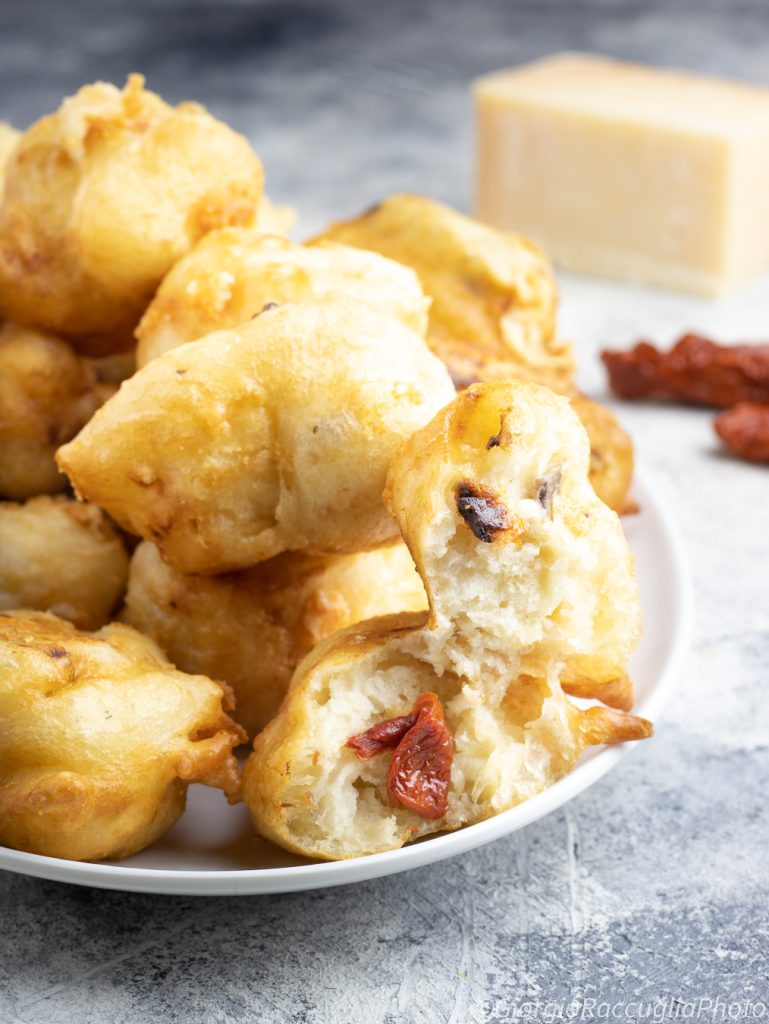 beignets salés frits