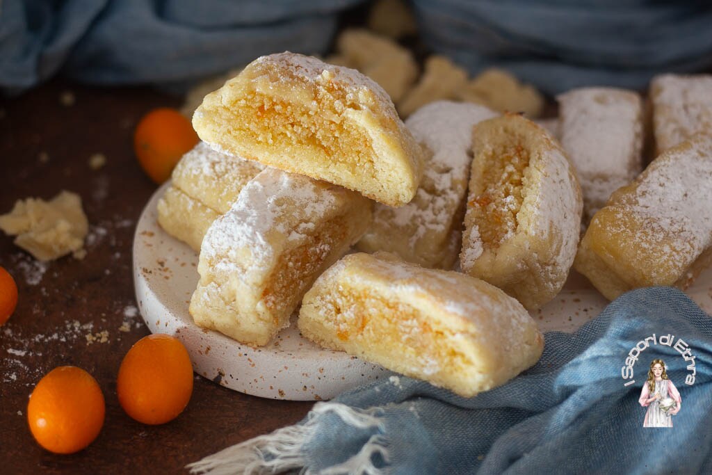 Biscuits moelleux fourrés aux amandes et mandarines