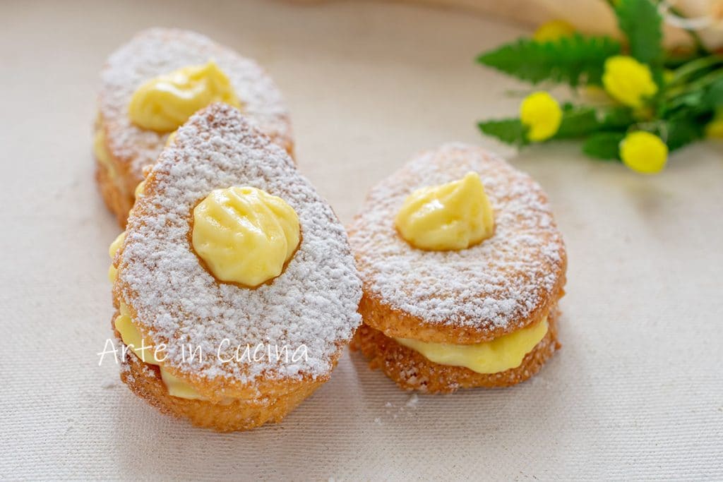 Biscuits de Pâques en forme d'œuf