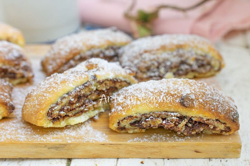 Biscuits roulés moelleux avec pépites de chocolat et nutella