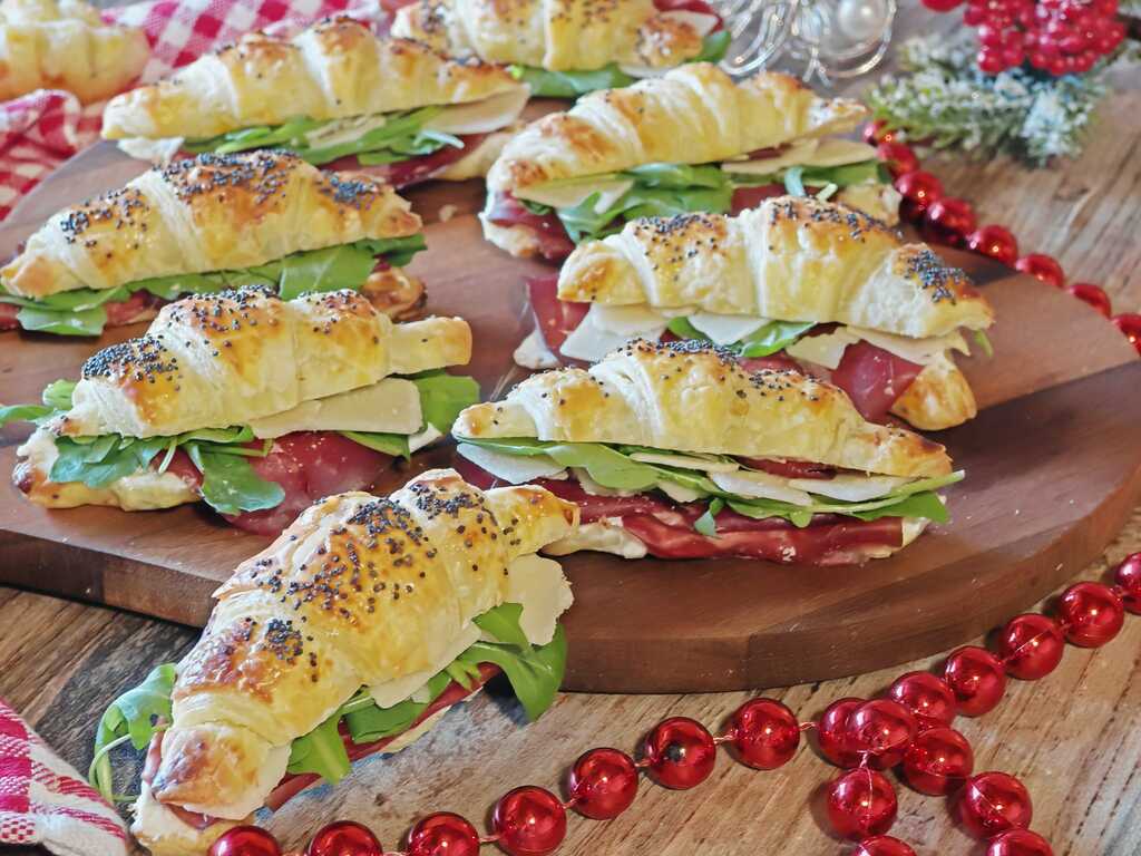 Croissants salés bresaola et roquette