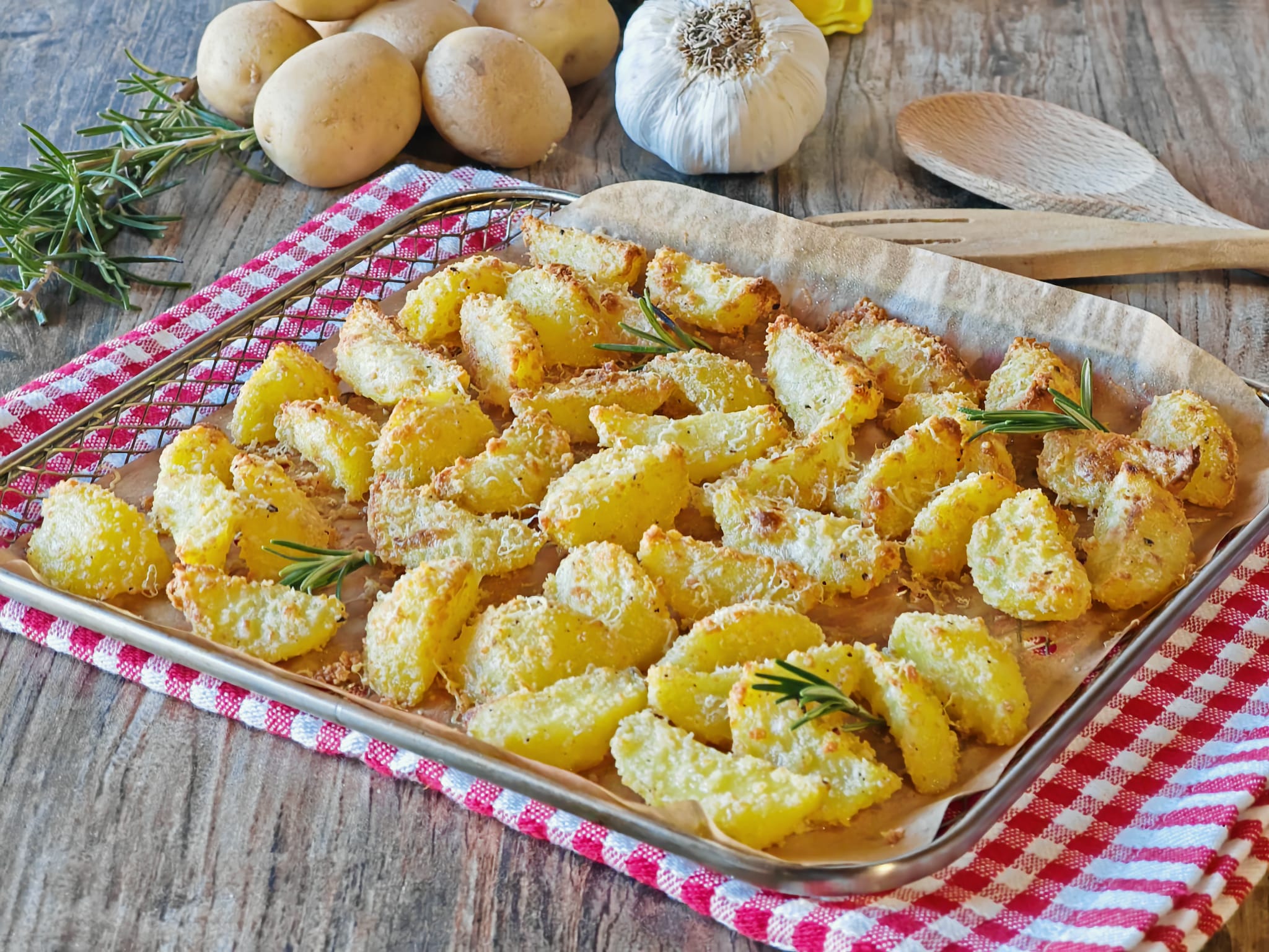 Pommes de terre sablées à la friteuse à air