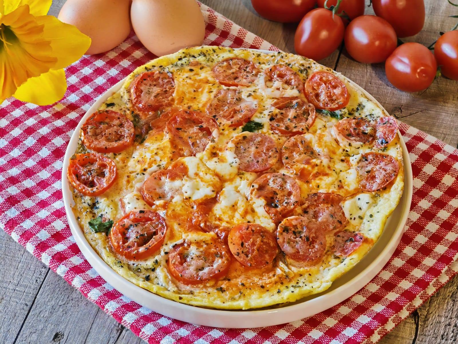 Faux pizza aux blancs d’œufs à la poêle
