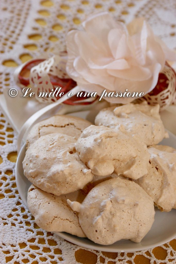 Brutti ma buoni légers aux amandes