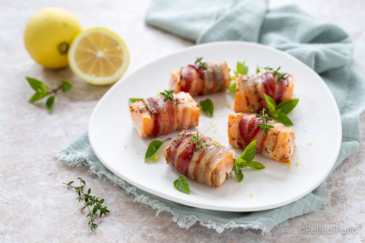 Bouchées de saumon avec bacon fumé