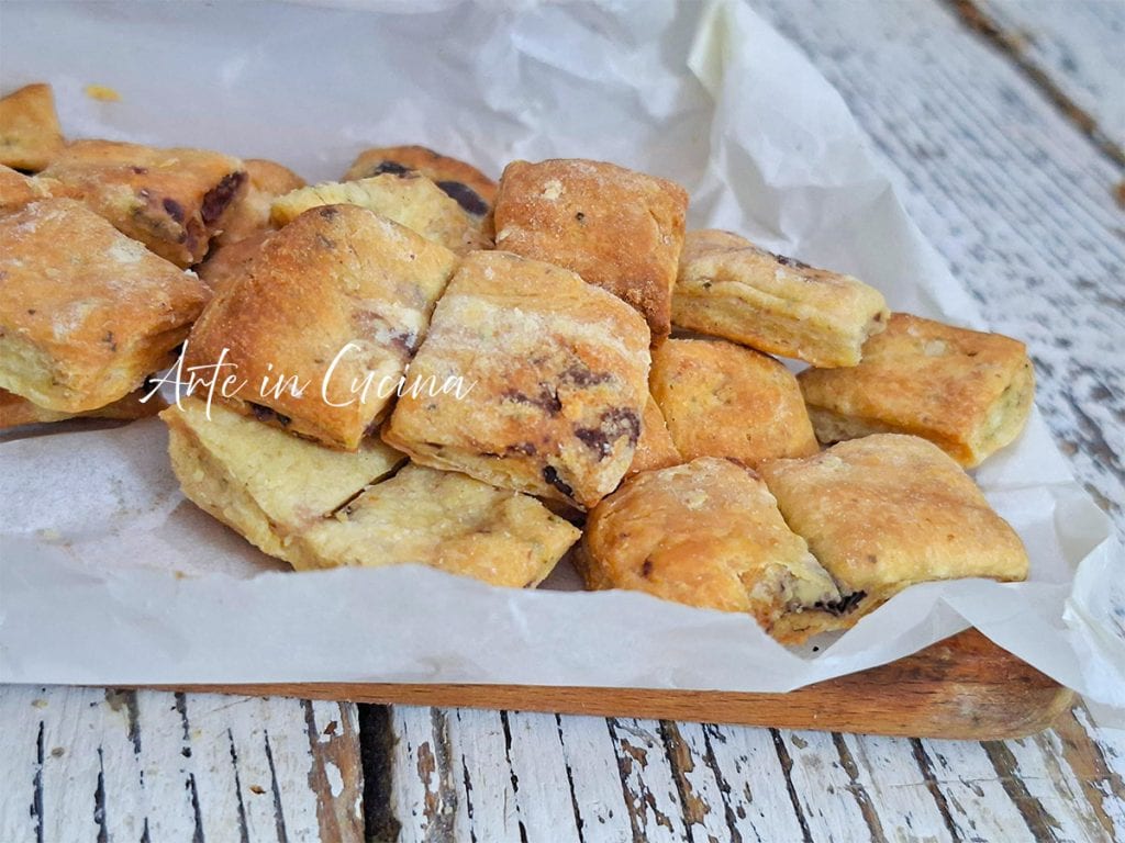 BOUTS DE ROMARIN et OLIVES collation rapide et savoureuse