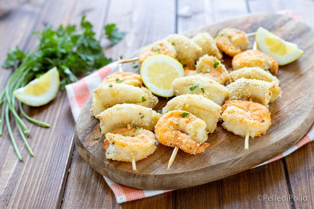 Brochettes de crevettes et calmars au four