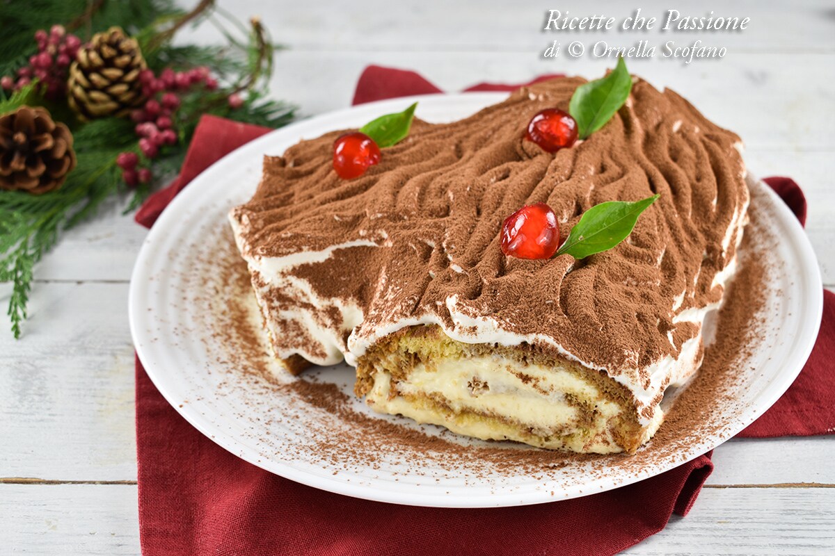 Bûche de pandoro tiramisu