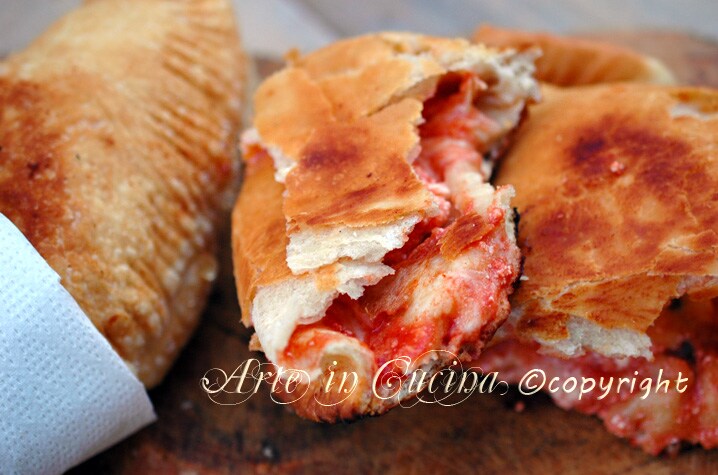 Calzones frits farcis