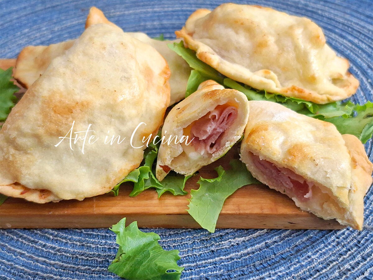 CALZONES EAU et FARINE au jambon