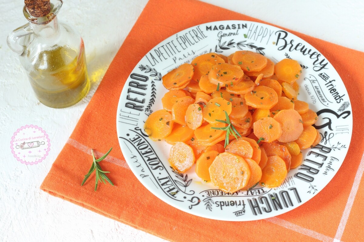 CAROTTES À LA POÊLE un accompagnement simple et délicieux