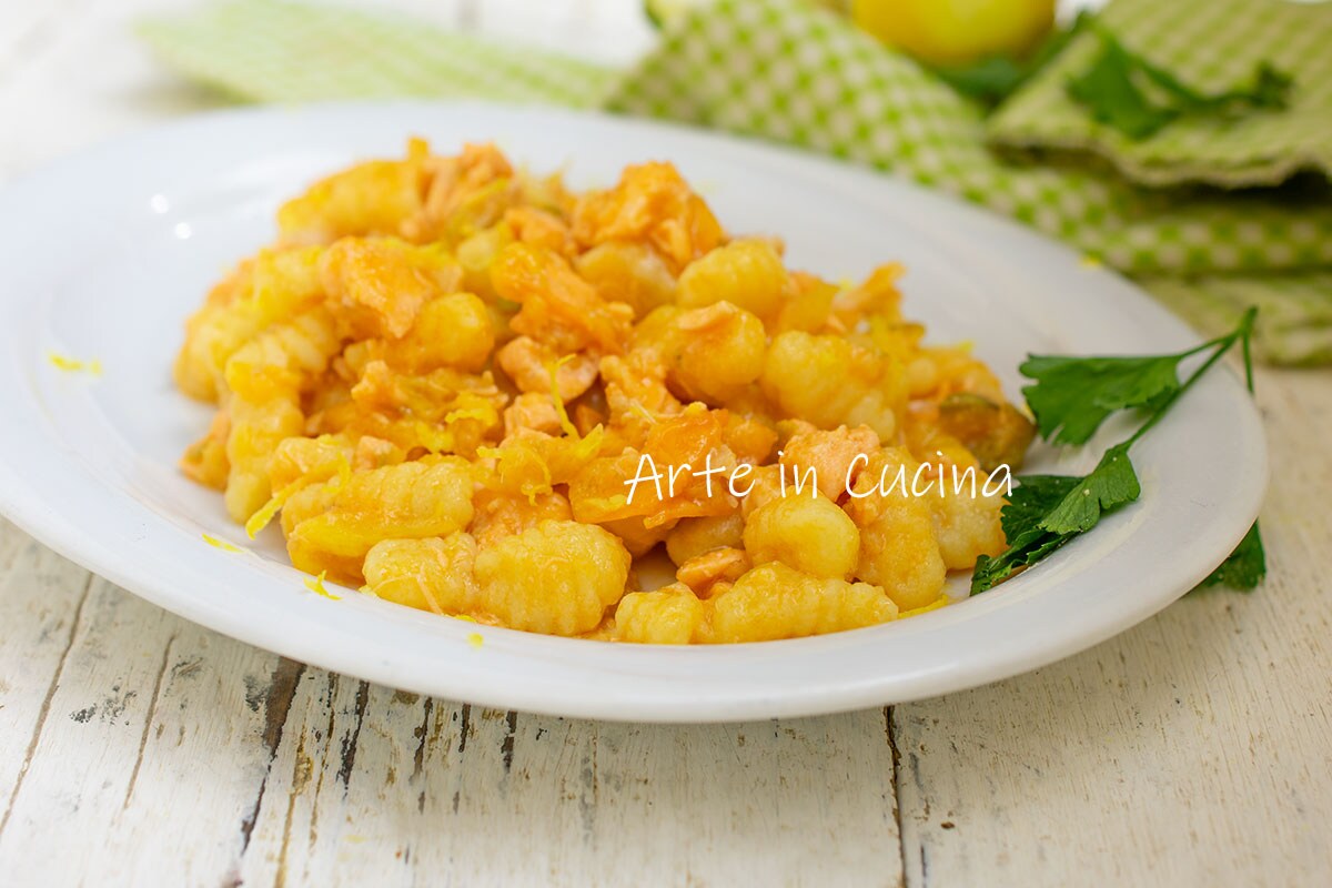 CAVATELLI avec COURGETTES et saumon