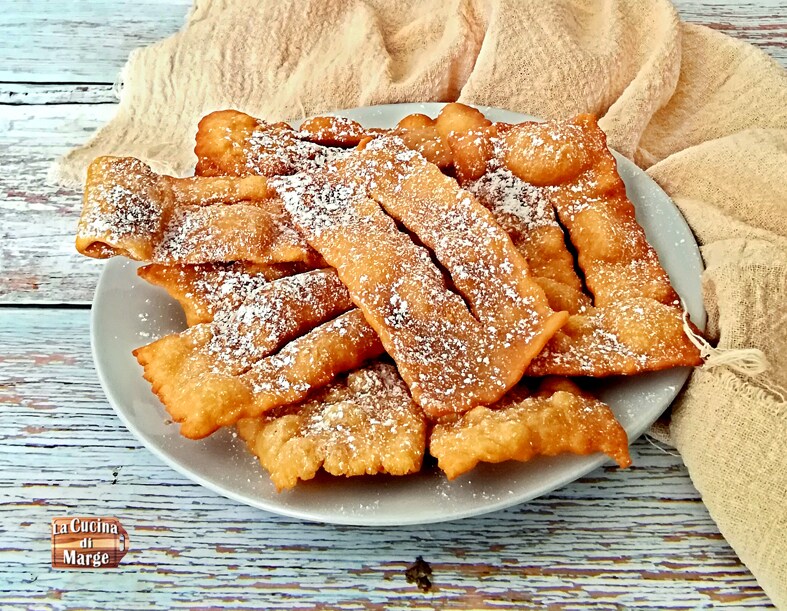 CHIACCHÈRES AU CAFÉ