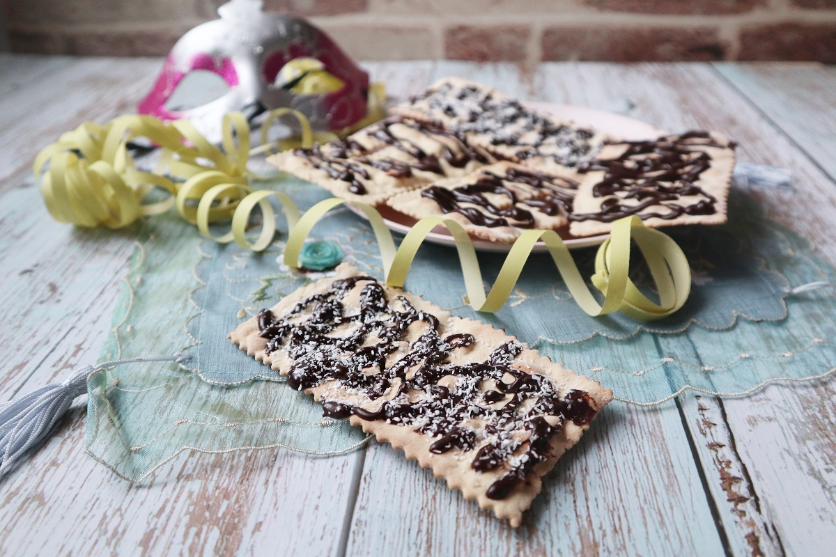 Chiacchiere au four avec chocolat