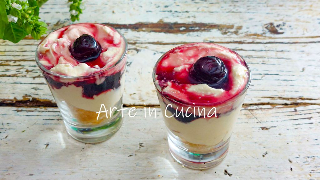 COUPE ESPAGNOLE dessert à la cuillère avec des griottes