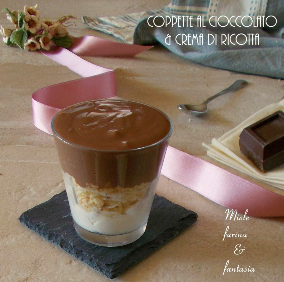 Coupes au chocolat et crème de ricotta.