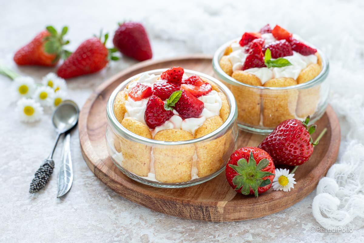 Coupes aux fraises et crème de ricotta