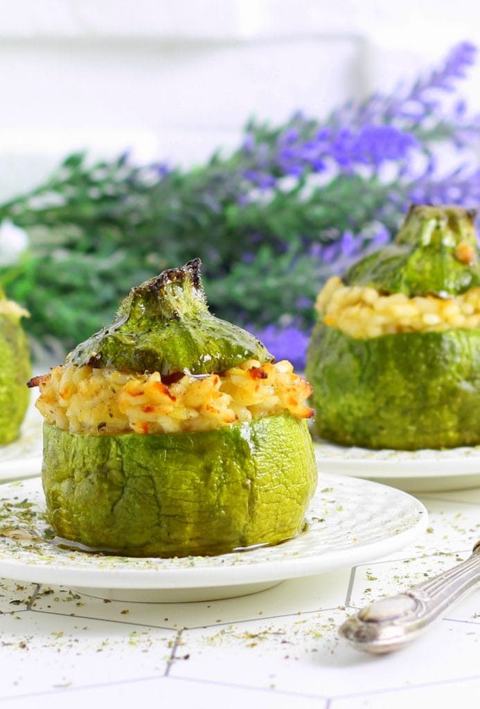 Courgettes rondes farcies de riz et pecorino