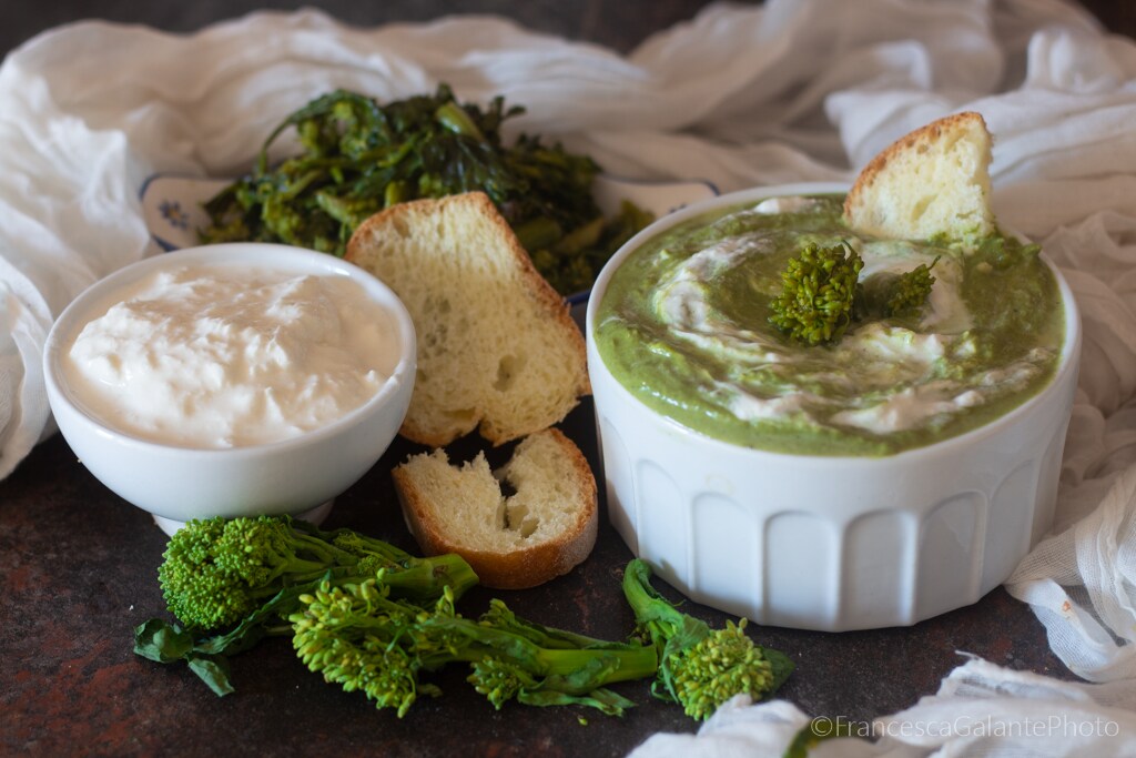Crème de fanes de navet et stracciatella