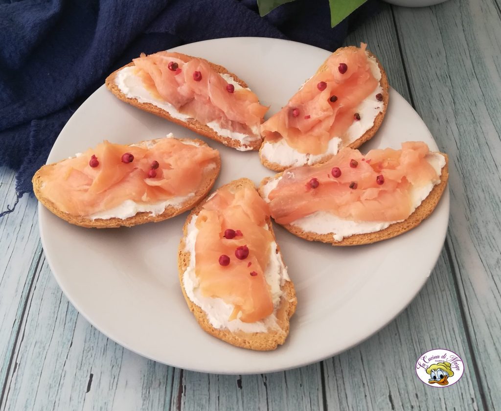 Crostini au saumon fumé