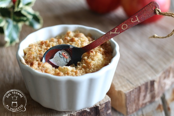 Crumble aux pommes dans une friteuse à air