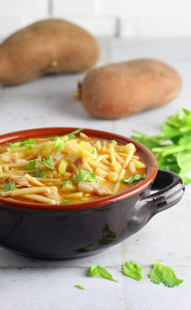 Pâtes et pommes de terre que l'on mange à Rome
