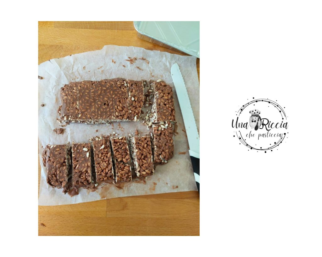 découpe barres riz soufflé chocolat