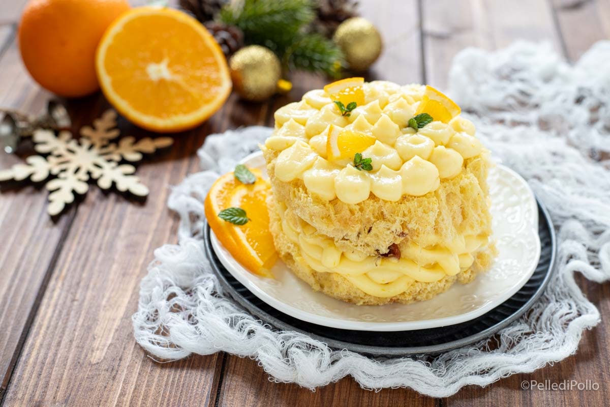 Dessert avec panettone et crème à l’orange
