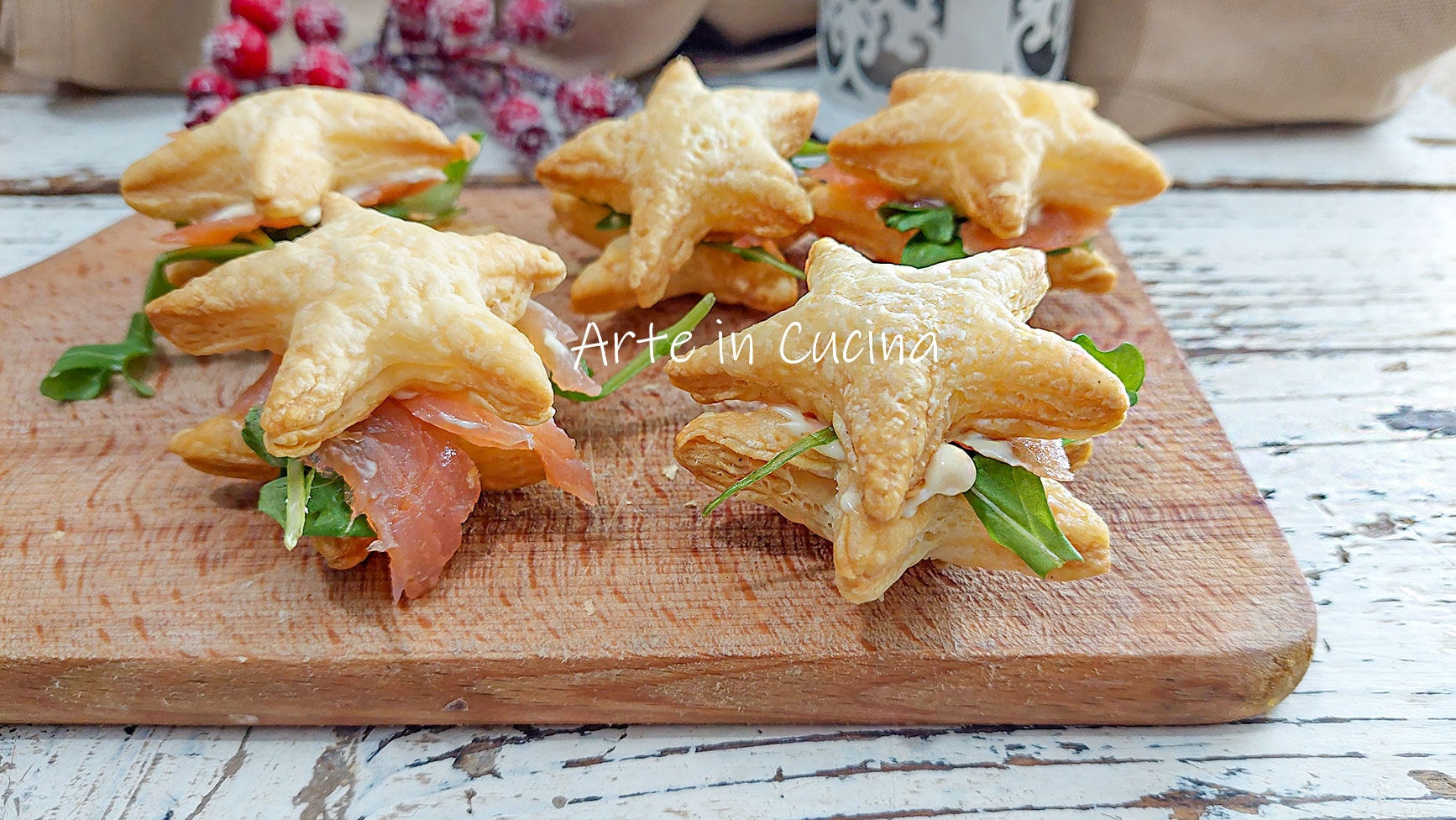 ÉTOILES au SAUMON apéritif en pâte feuilletée