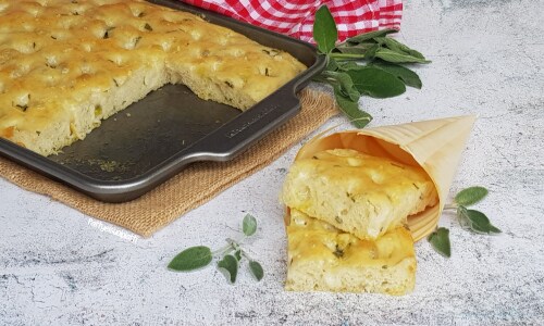 Focaccia à la sauge
