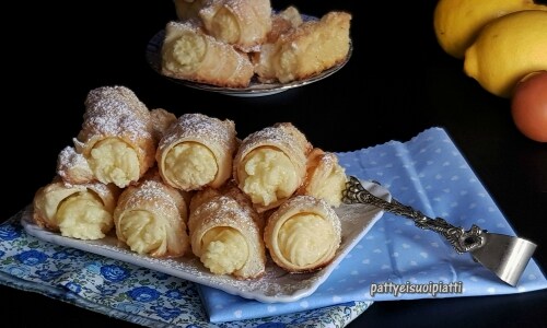 Petits cannoli avec crème au citron