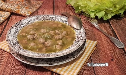 Soupe de scarole et boulettes