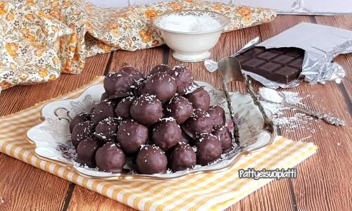 Petits gâteaux noix de coco et chocolat