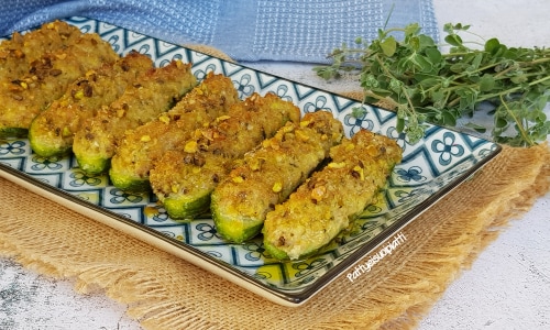 Courgettes farcies à la mortadelle et aux pistaches