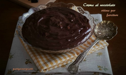 Crème au praliné noir