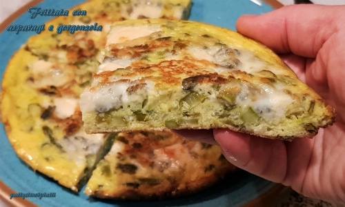 Omelette aux asperges et gorgonzola