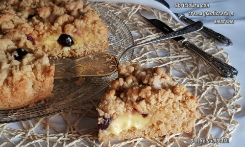 Sbriciolata avec crème pâtissière et griottes