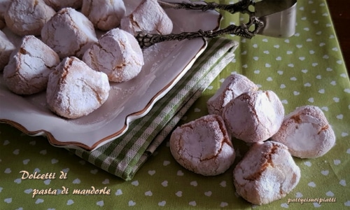 Petits Gâteaux à la pâte d’amande