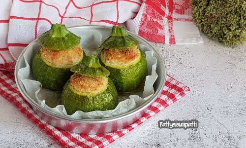 Courgettes rondes farcies au thon et à la ricotta