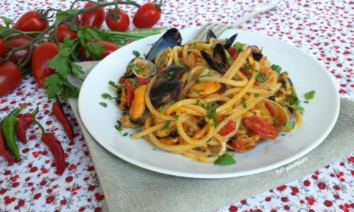 Spaghettis simples aux moules et palourdes