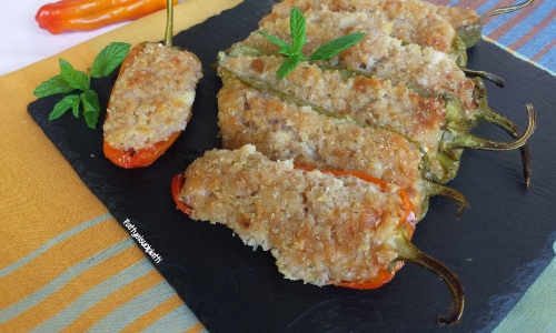 Friggitelli farcis avec quinoa jambon et fromages