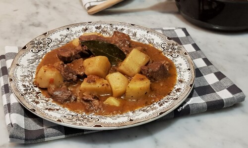 Ragoût de viande avec pommes de terre