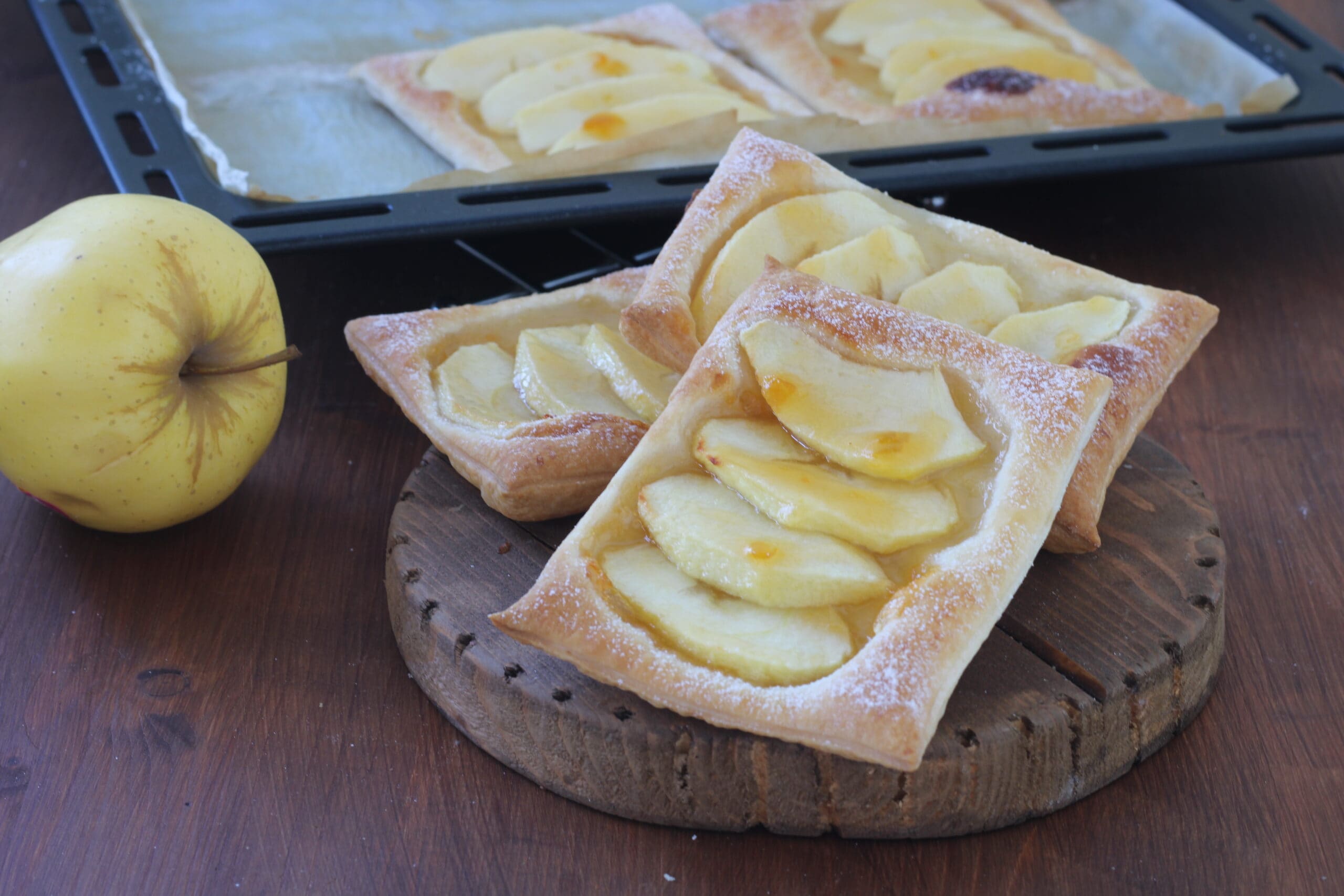Feuilletés aux pommes avec confiture, au four ou à la friteuse à air