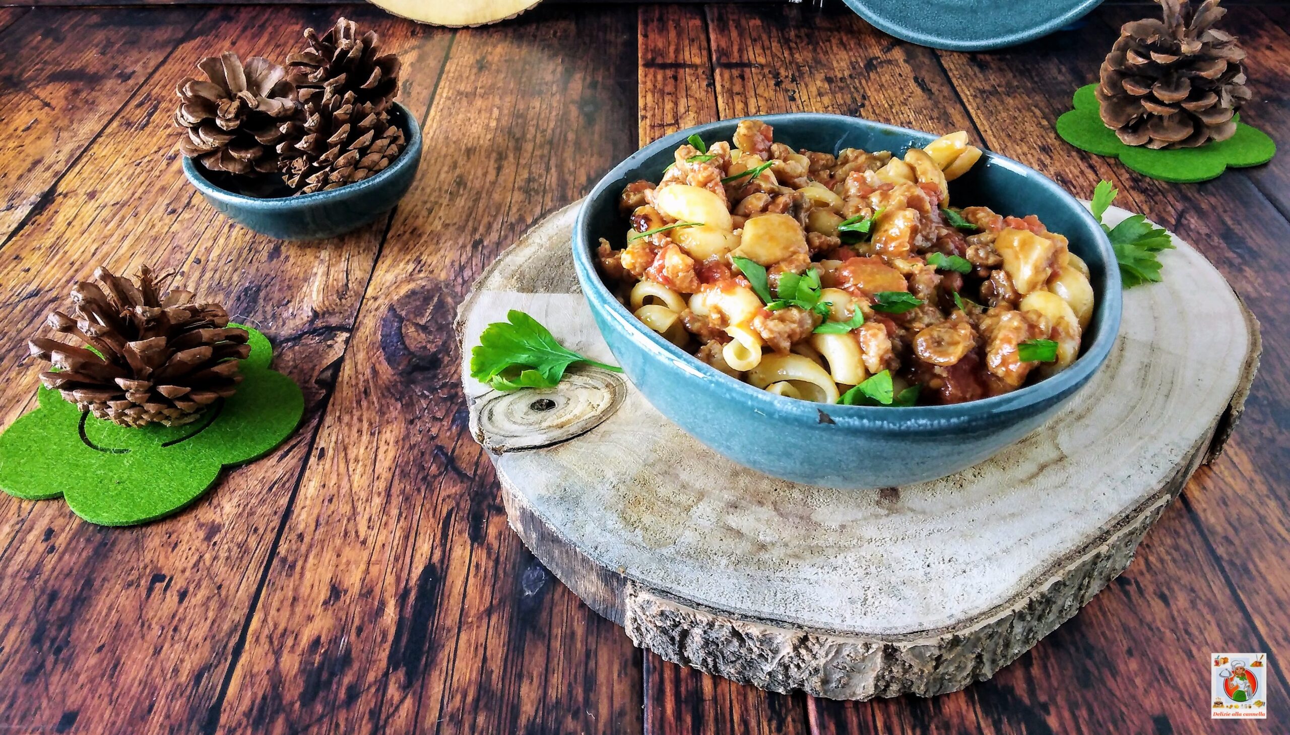 Fusilli avec saucisse et cèpes : un plat principal riche et appétissant