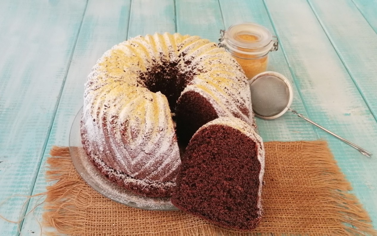 GÂTEAU AU CHOCOLAT ET LAIT CHAUD