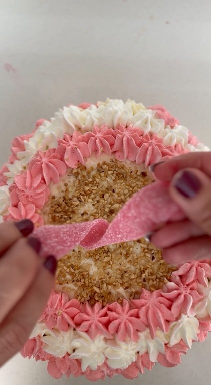 Gâteau gourmand à deux saveurs noisette et pistache