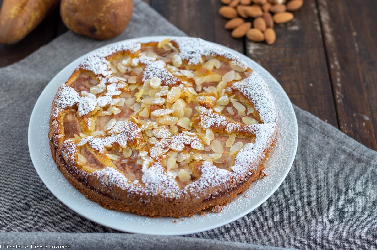 Gâteau aux poires et aux amandes