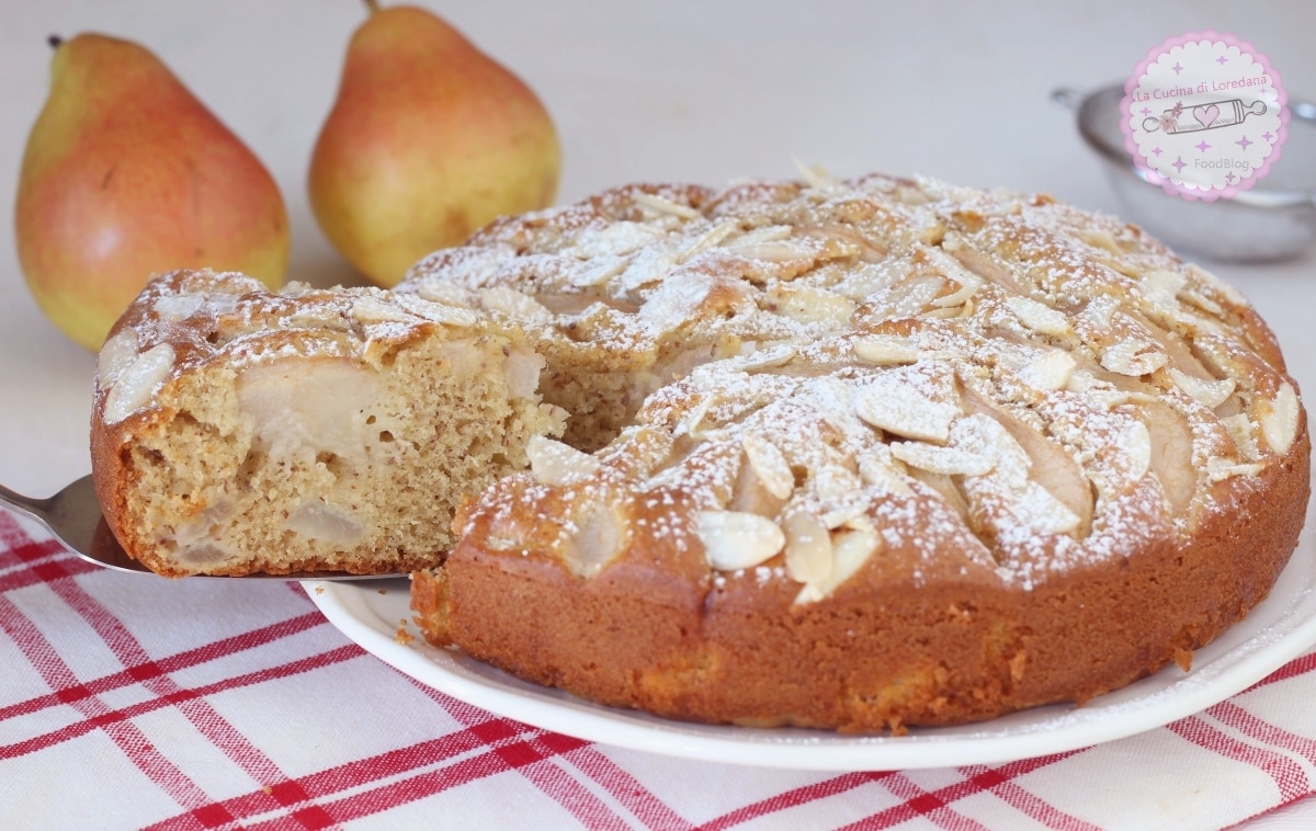 GÂTEAU AUX POIRES ET AUX AMANDES le plus délicieux que vous ayez goûté