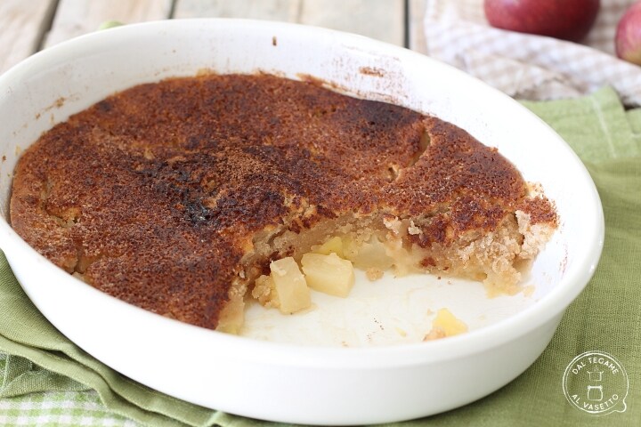 Gâteau aux pommes sans œufs au micro-ondes